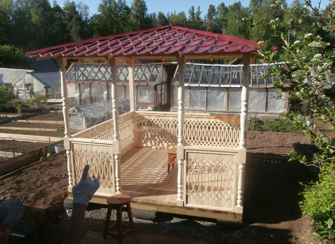 Беседки из балясин хвойных пород дерева 4 столба точеные,одна решетка Нижний Тагил - изображение 1