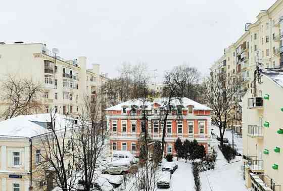 2-комн. квартира, 45 м2, 3/5 эт. Москва
