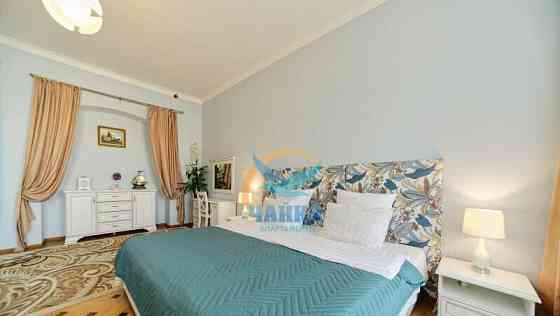 3-комн. квартира, 120 м2, 4/5 эт. Санкт-Петербург