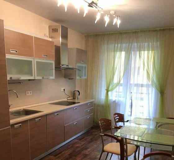 2-комн. квартира, 69 м2, 4/8 эт. Красноярск