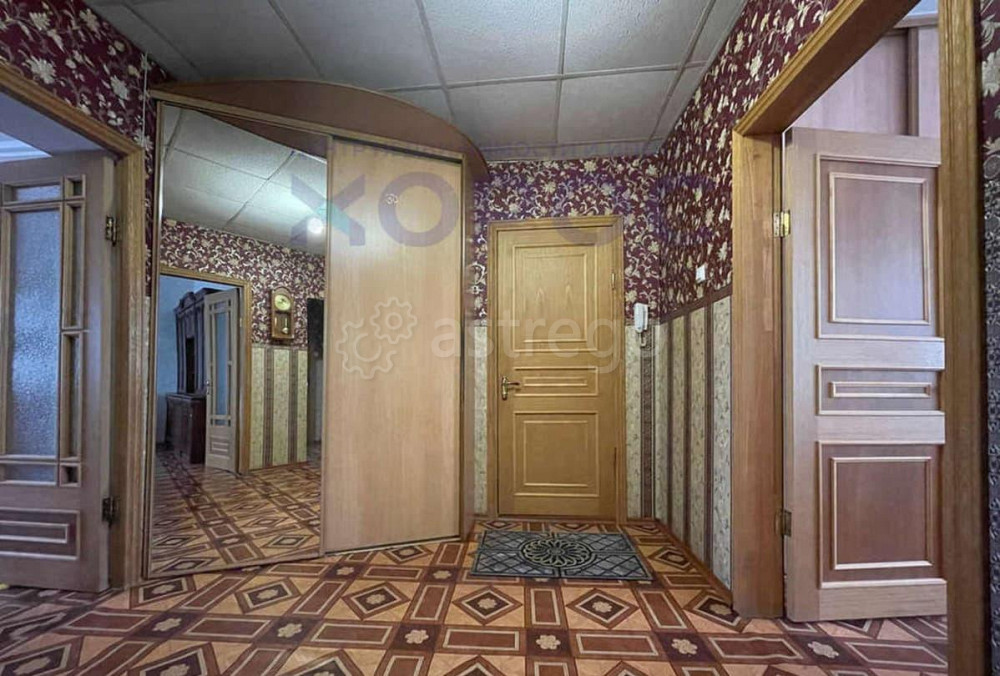 3-комн. квартира, 80.6 м2, 1/5 эт. Благовещенск - изображение 1