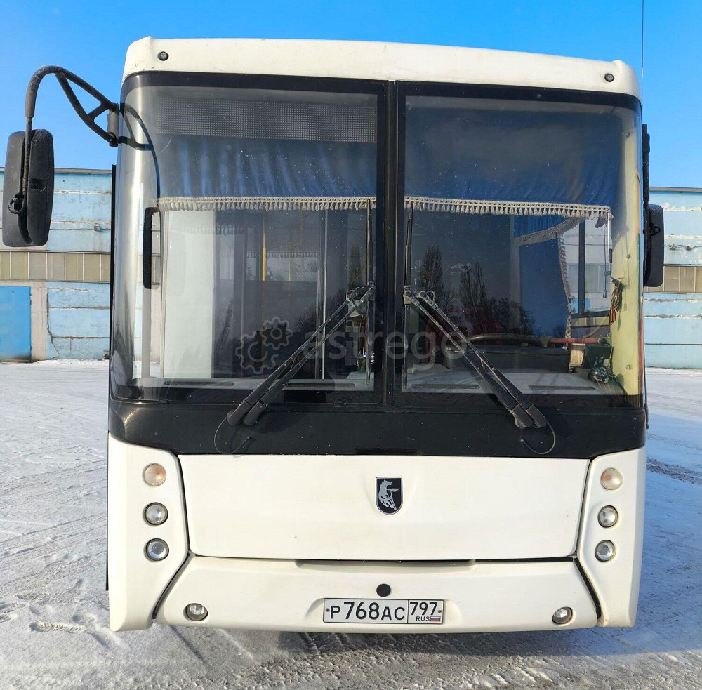 Автобус НЕФАЗ 5299, 25 мест, б/у, пробег 391 385 км, 2017 Москва - изображение 1