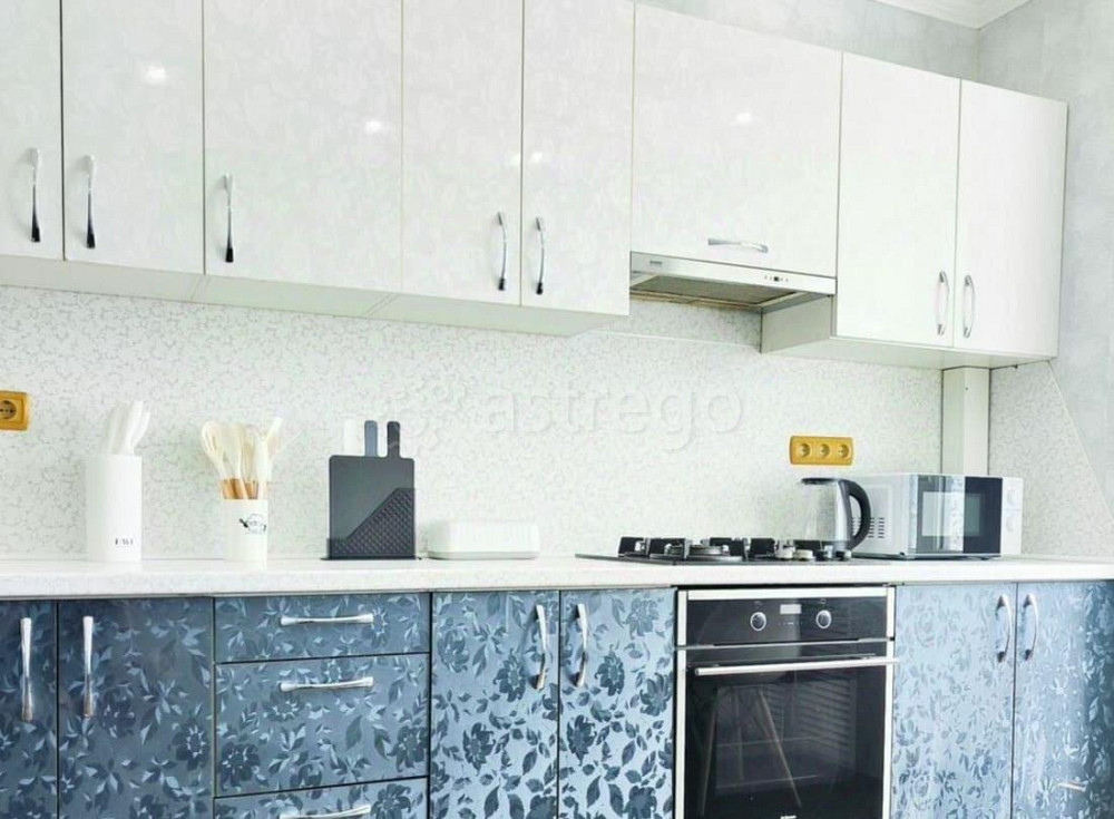 2-комн. квартира, 80 м2, 5/9 эт. Астрахань - изображение 1