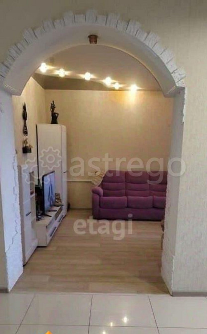 2-комн. квартира, 72 м2, 2/2 эт. Бийск - изображение 3