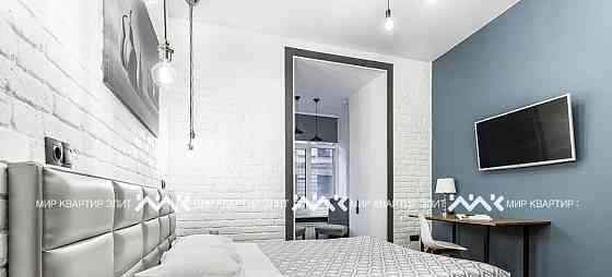 6-комн. квартира, 180 м2, 2/5 эт. Санкт-Петербург