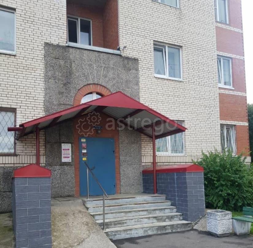 3-комн. квартира, 90 м2, 2/5 эт. Санкт-Петербург - изображение 2