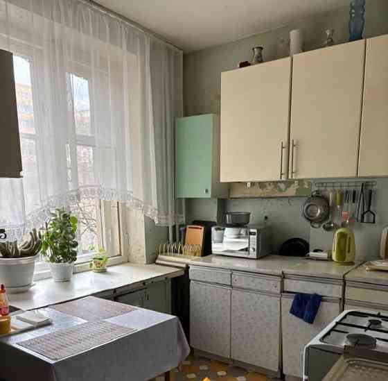 Комната, 40 м2, 2/6 эт. Москва