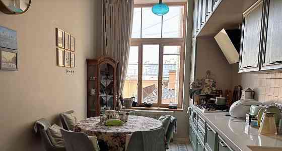 3-комн. квартира, 132.5 м2, 4/6 эт. Санкт-Петербург