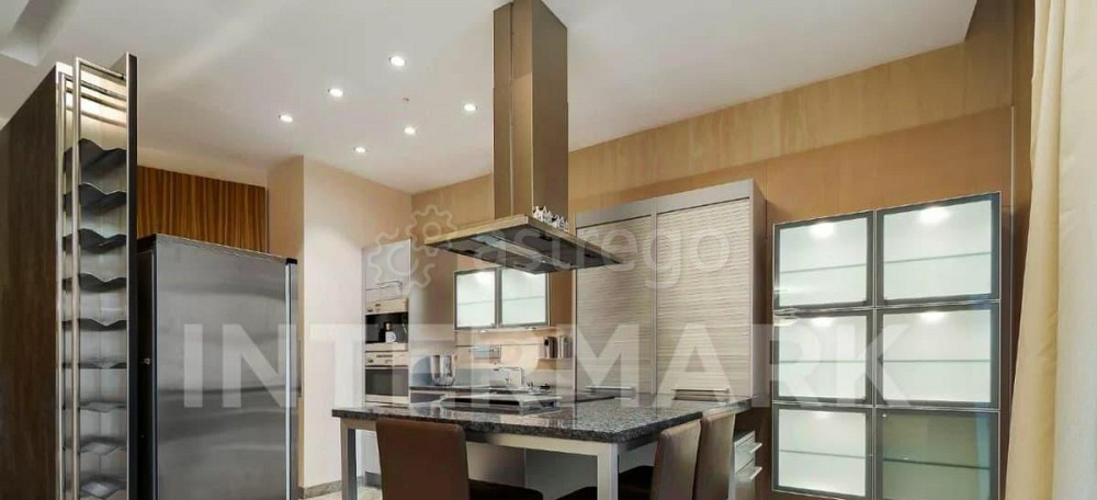4-комн. квартира, 219 м2, 2/5 эт. Москва - изображение 2