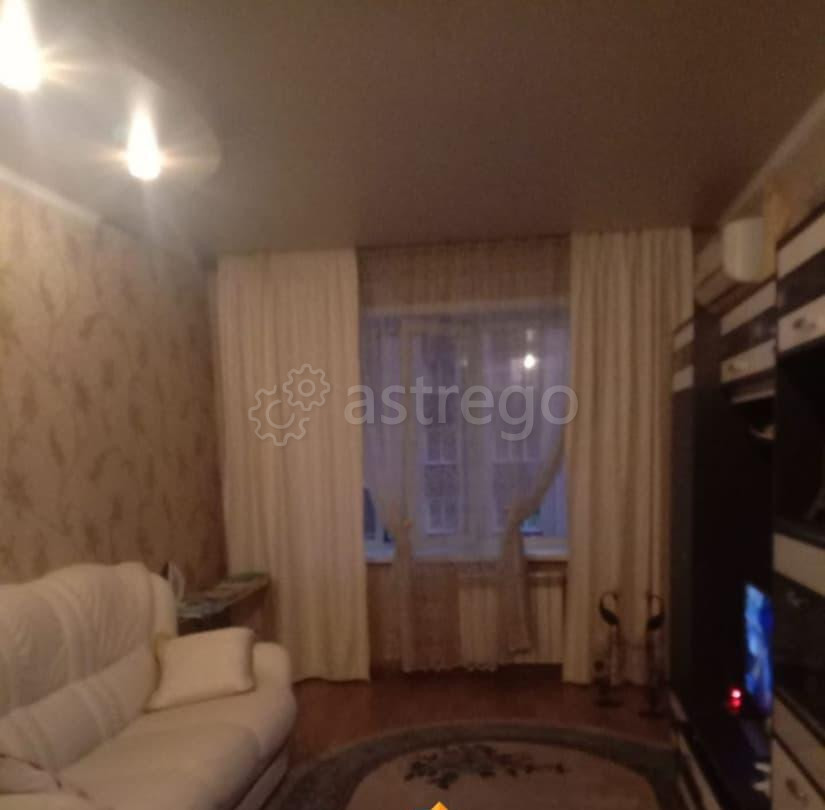 3-комн. квартира, 70 м2, 3/6 эт. Горно-Алтайск - изображение 1