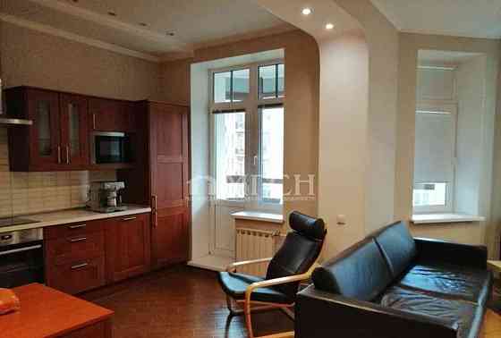 2-комн. квартира, 45 м2, 2/5 эт. Москва