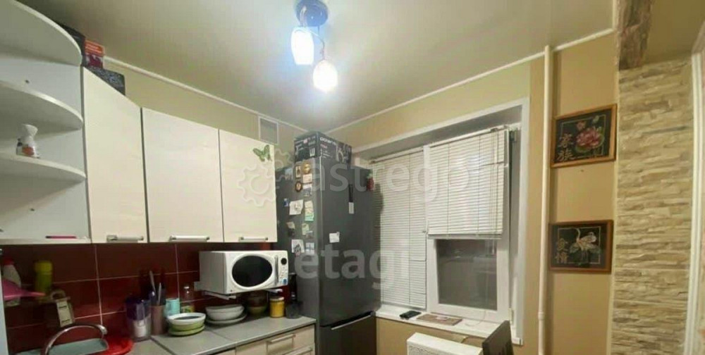 4-комн. квартира, 58.2 м2, 3/5 эт. Коряжма - изображение 1