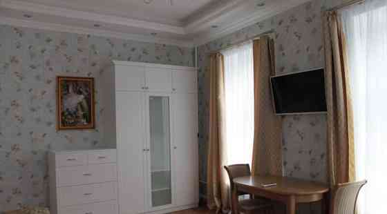 3-комн. квартира, 107 м2, 2/4 эт. Санкт-Петербург