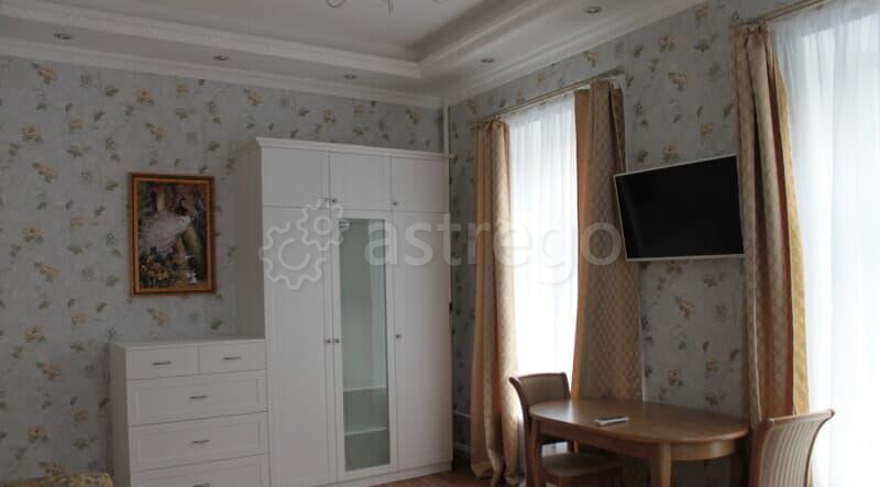 3-комн. квартира, 107 м2, 2/4 эт. Санкт-Петербург - изображение 2