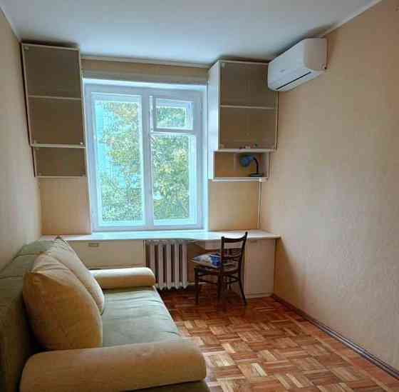 2-комн. квартира, 45 м2, 5/5 эт. Москва