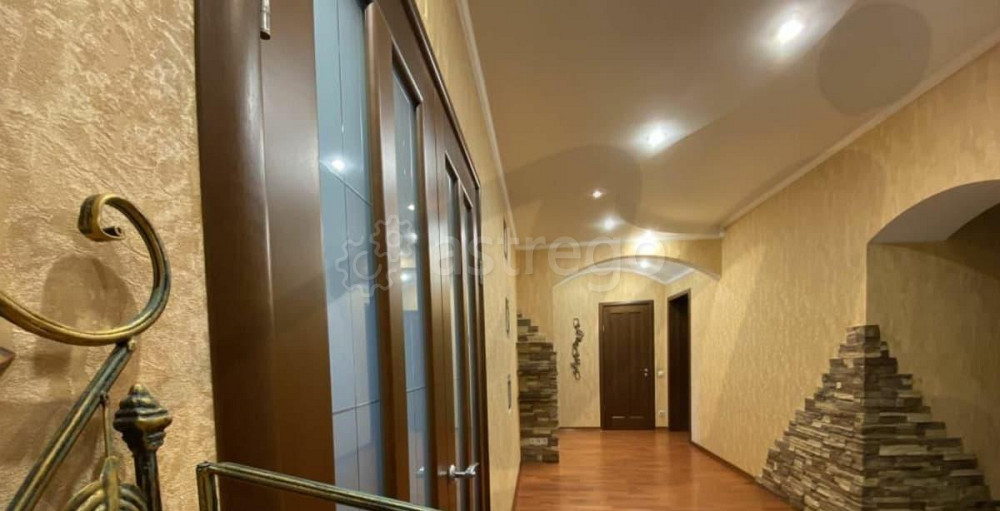3-комн. квартира, 106 м2, 1/9 эт. Солнечногорск - изображение 1