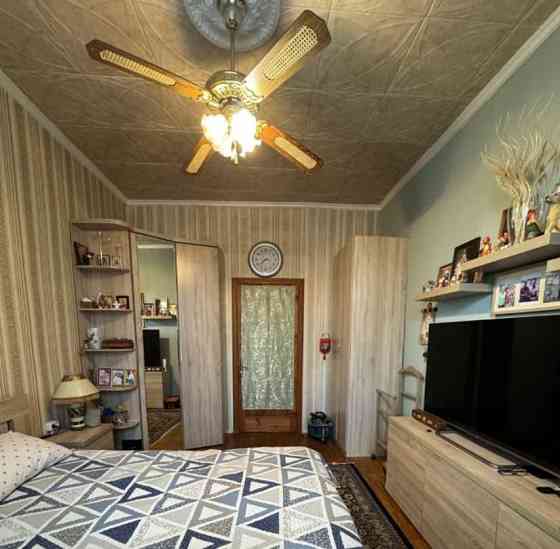 Комната, 15 м2, 1/5 эт. Москва