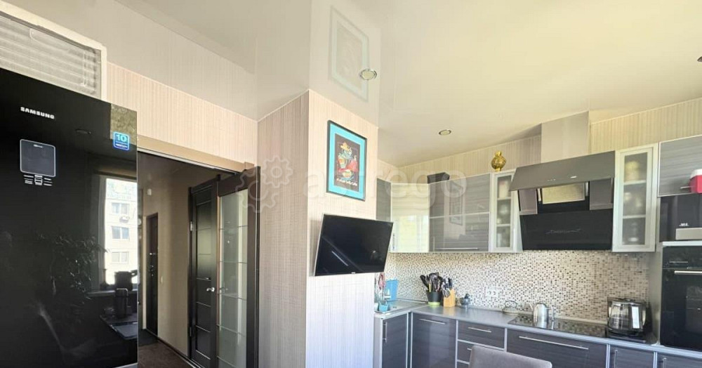 3-комн. квартира, 68.4 м2, 8/9 эт. Тында - изображение 1