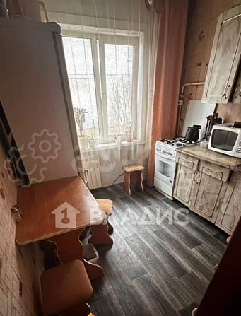 3-комн. квартира, 60 м2, 1/4 эт. Бийск - изображение 1