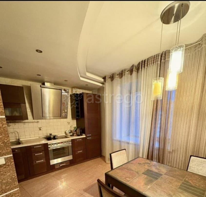 3-комн. квартира, 75 м2, 9/10 эт. Красноярск - изображение 1