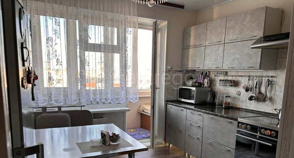 4-комн. квартира, 90.9 м2, 9/9 эт. Норильск - изображение 1