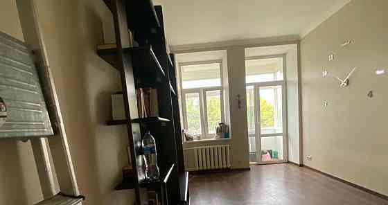 4-комн. квартира, 98 м2, 5/5 эт. Москва