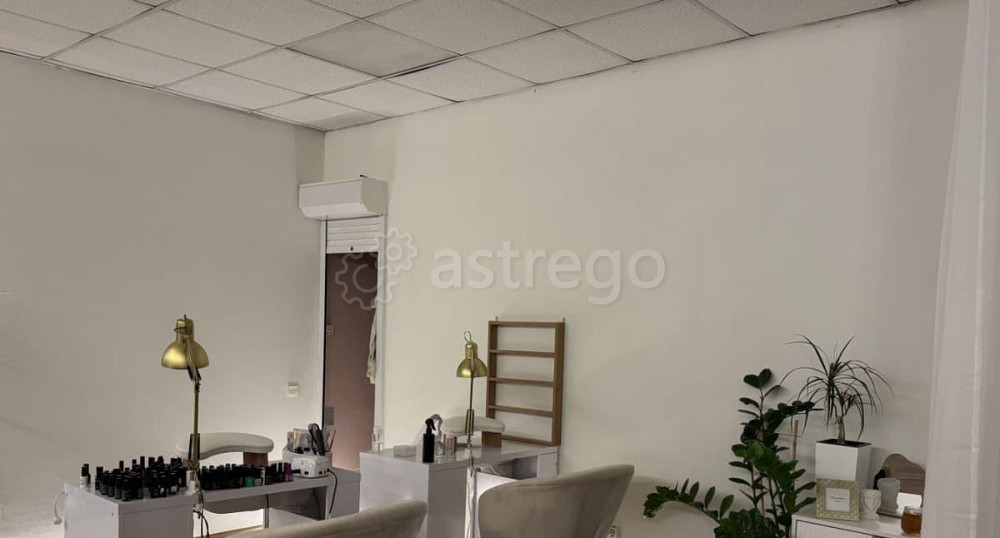 Офис, 40 м2 Барнаул - изображение 1