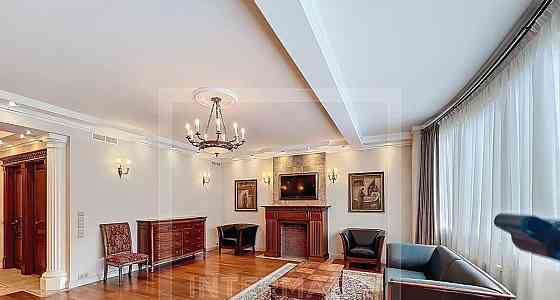 3-комн. квартира, 144 м2, 3/20 эт. Москва