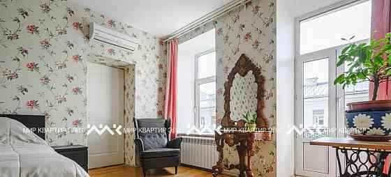 5-комн. квартира, 156.3 м2, 4/5 эт. Санкт-Петербург