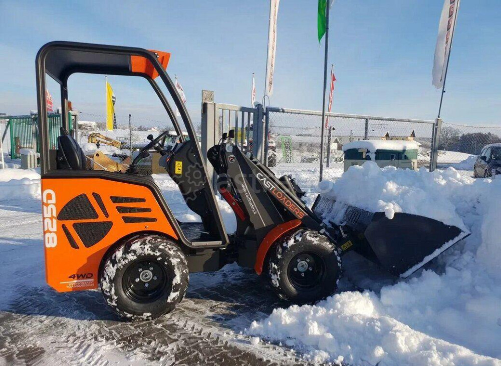 Мини-погрузчик Castloaders 825 Уфа - изображение 1