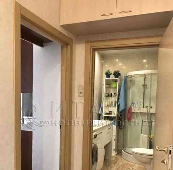 Комната, 43 м2, 2/6 эт. Санкт-Петербург