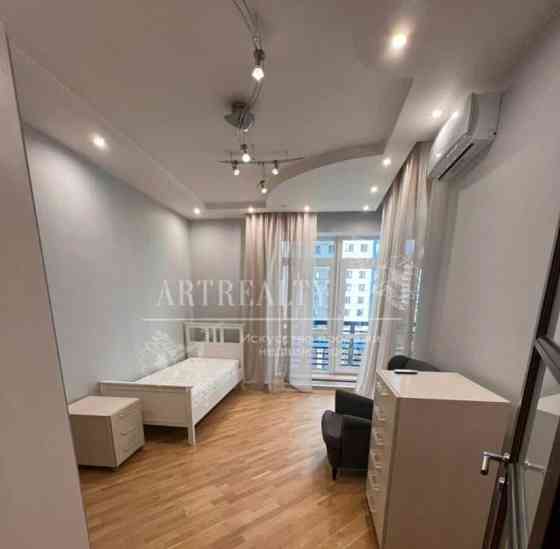 5-комн. квартира, 285 м2, 3/47 эт. Москва