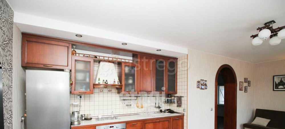 Дом, 450 м2, 9 соток, 3 эт. Красноярск - изображение 4