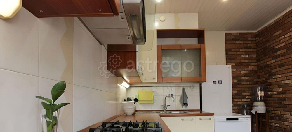 3-комн. квартира, 92 м2, 5/5 эт. Санкт-Петербург - изображение 1