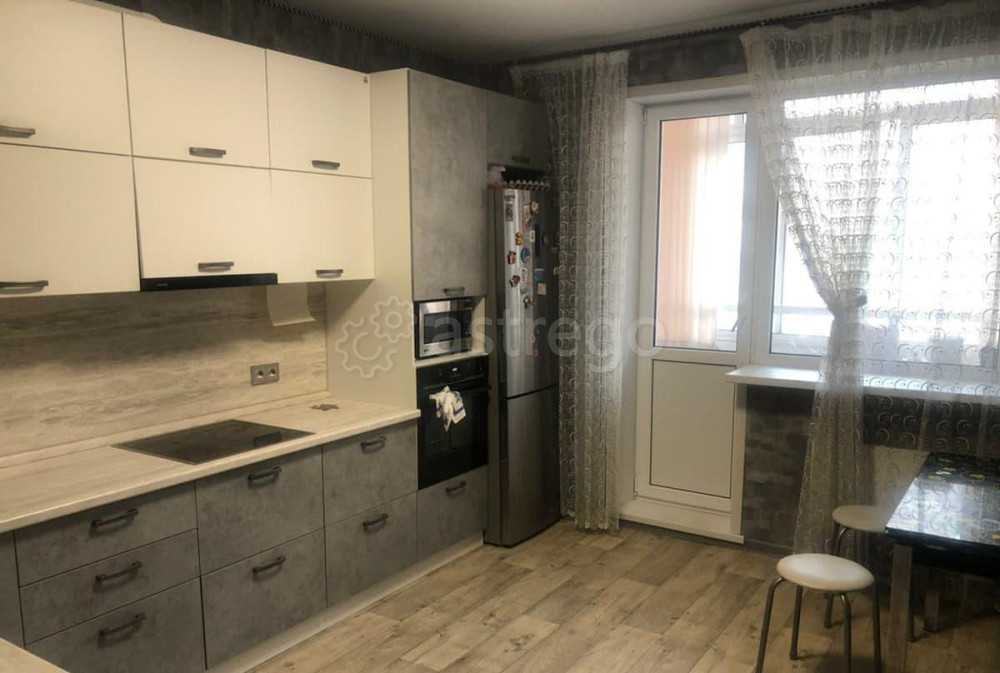 3-комн. квартира, 98 м2, 6/9 эт. Старый Оскол - изображение 1