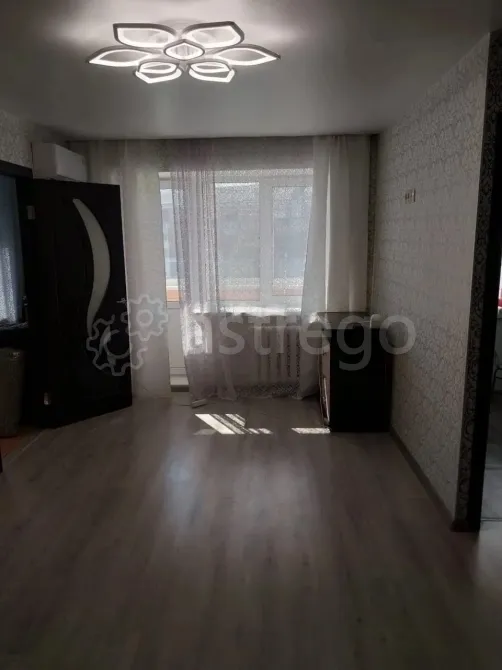 Сдам 2-комн. Квартиру, 44 м2, 3/5 эт., Долгосрочно Ангарск - изображение 1