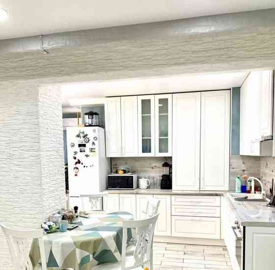 3-комн. квартира, 90 м2, 8/17 эт. Астрахань