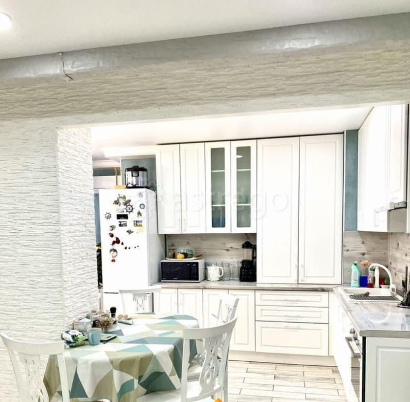 3-комн. квартира, 90 м2, 8/17 эт. Астрахань - изображение 1