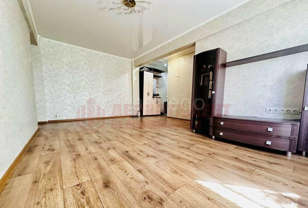 3-комн. квартира, 57.7 м2, 4/5 эт. Астрахань - изображение 1