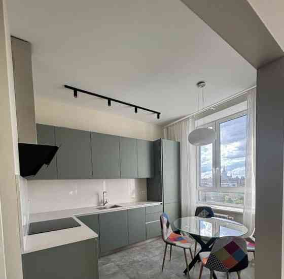 3-комн. квартира, 100 м2, 15/19 эт. Москва