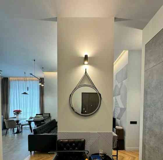 2-комн. квартира, 60 м2, 1/19 эт. Москва