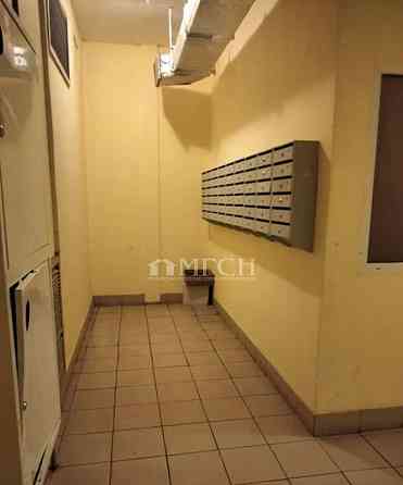 2-комн. квартира, 43 м2, 3/9 эт. Москва