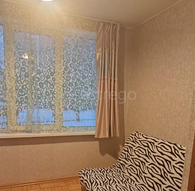 Комната, 50 м2, 2/5 эт. Санкт-Петербург - изображение 1