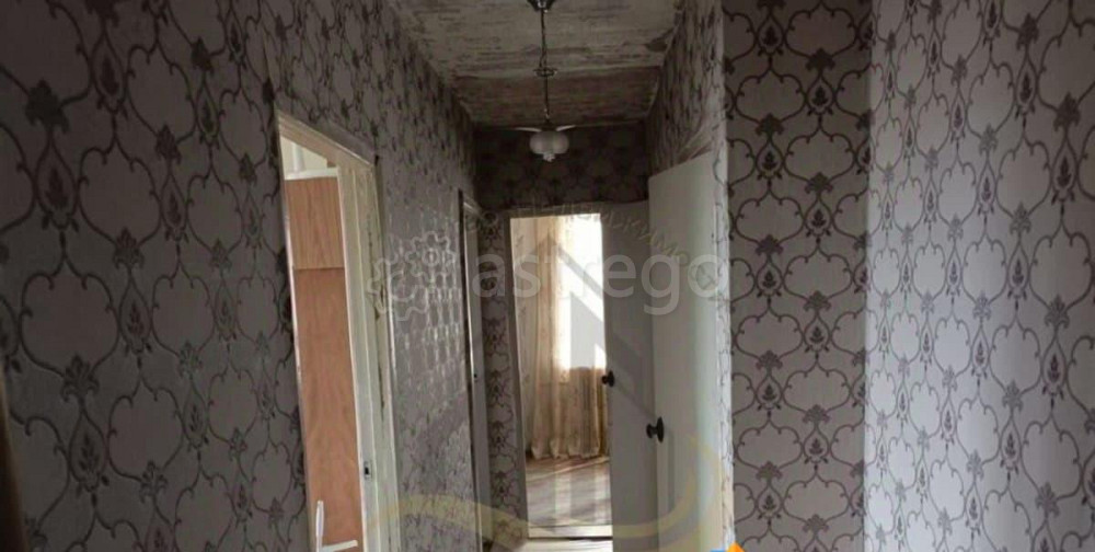 5-комн. квартира, 85 м2, 5/5 эт. Губкин - изображение 1