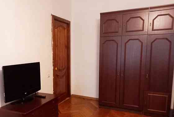 2-комн. квартира, 76 м2, 2/4 эт. Санкт-Петербург