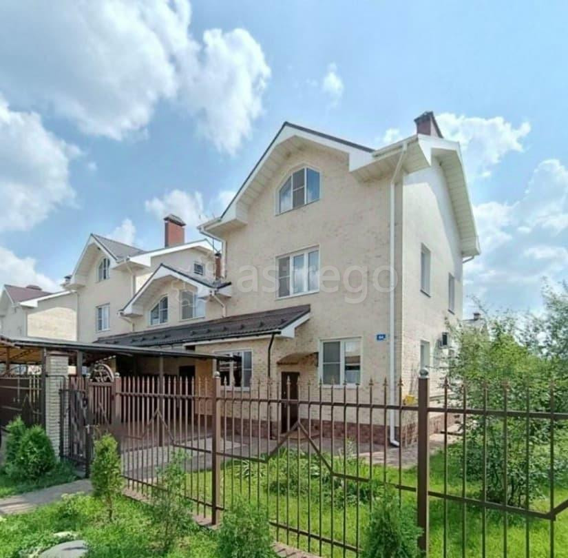 Коттедж, 230 м2, 6 соток, 3 эт. Москва - изображение 1