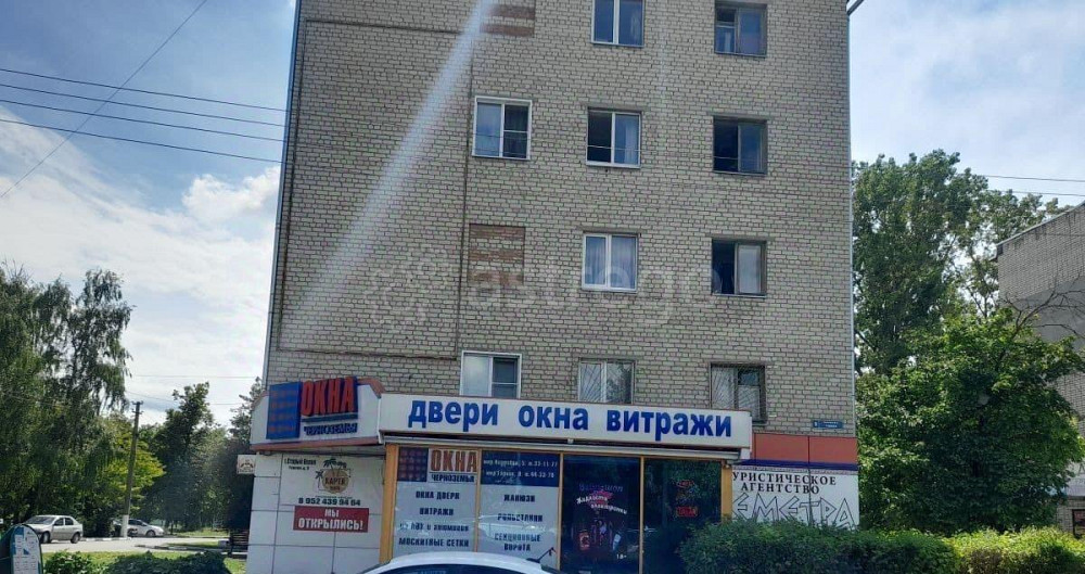 Торговое помещение, 14 м2 Старый Оскол - изображение 1