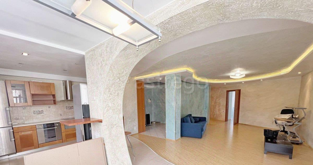 4-комн. квартира, 120 м2, 4/6 эт. Уфа - изображение 1