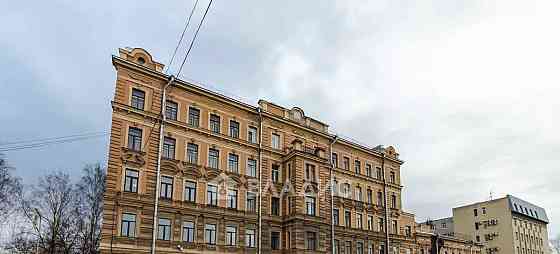 6-комн. квартира, 142.6 м2, 1/5 эт. Санкт-Петербург