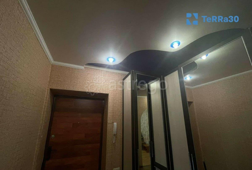 3-комн. квартира, 60.5 м2, 1/5 эт. Астрахань - изображение 2